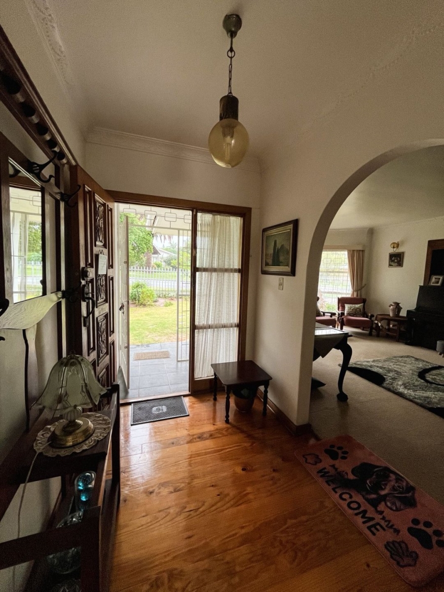5 Bedroom Property for Sale in Vanes Estate Eastern Cape